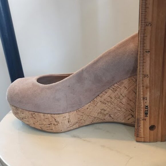 Stuart Weitzman Beige Suede Anna Cork Wedge Platform Peep Toe Pumps Size 9 - Picture 5 of 13